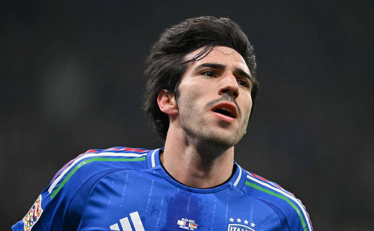 包含意大利主场力保不败,晋级形势乐观的词条 包含意大利主场力保不败,晋级形势乐观的词条