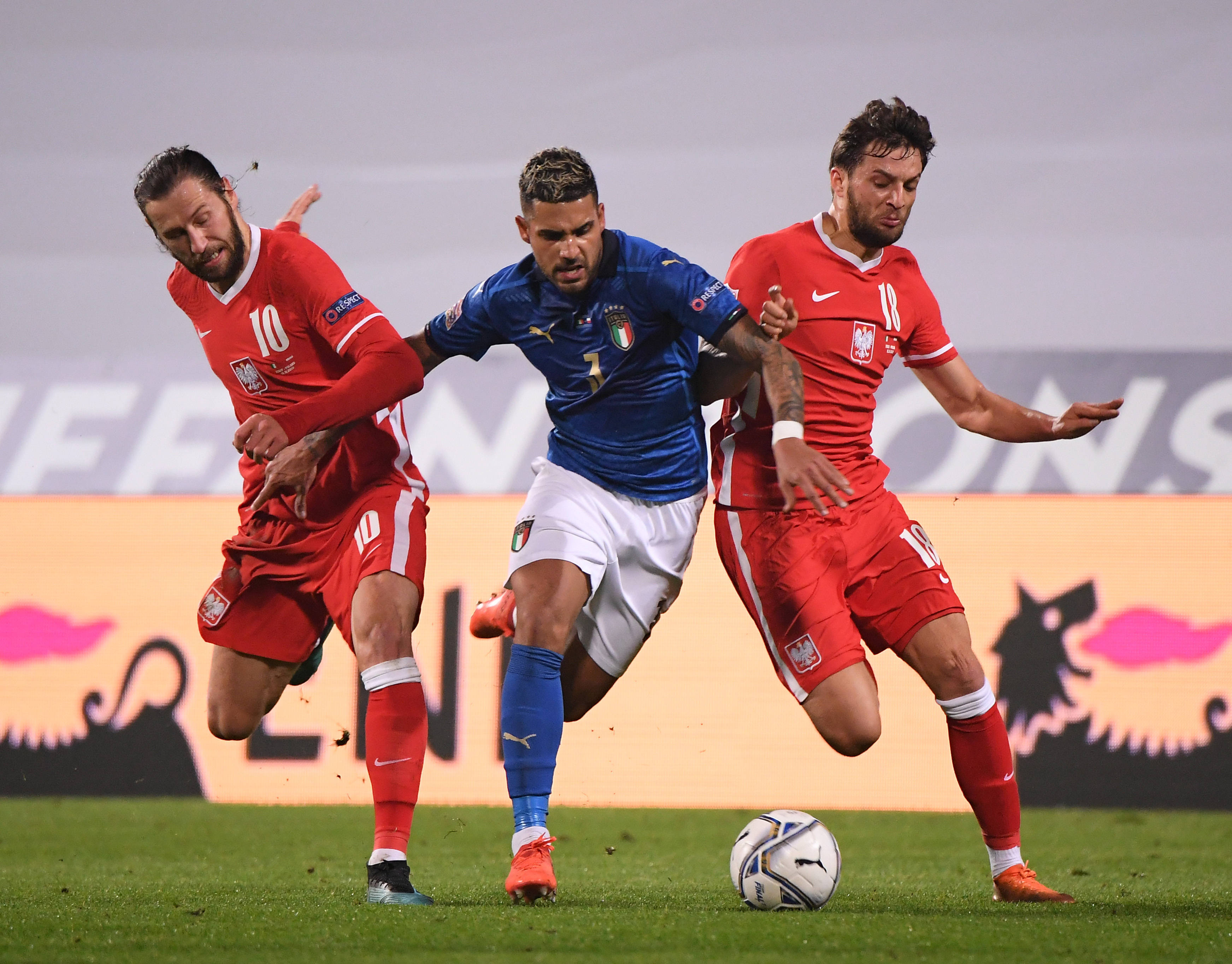 欧洲俱乐部足球场上的龙争虎斗已经打响 欧洲俱乐部足球场上的龙争虎斗已经打响