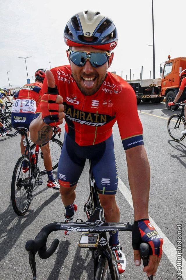 突破自我!巴林选手夺得金牌 突破自我!巴林选手夺得金牌