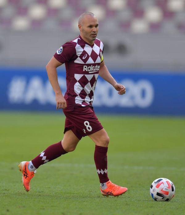 关于伊涅斯塔：欧锦赛征程需展现团队合作精神，争取胜利的信息