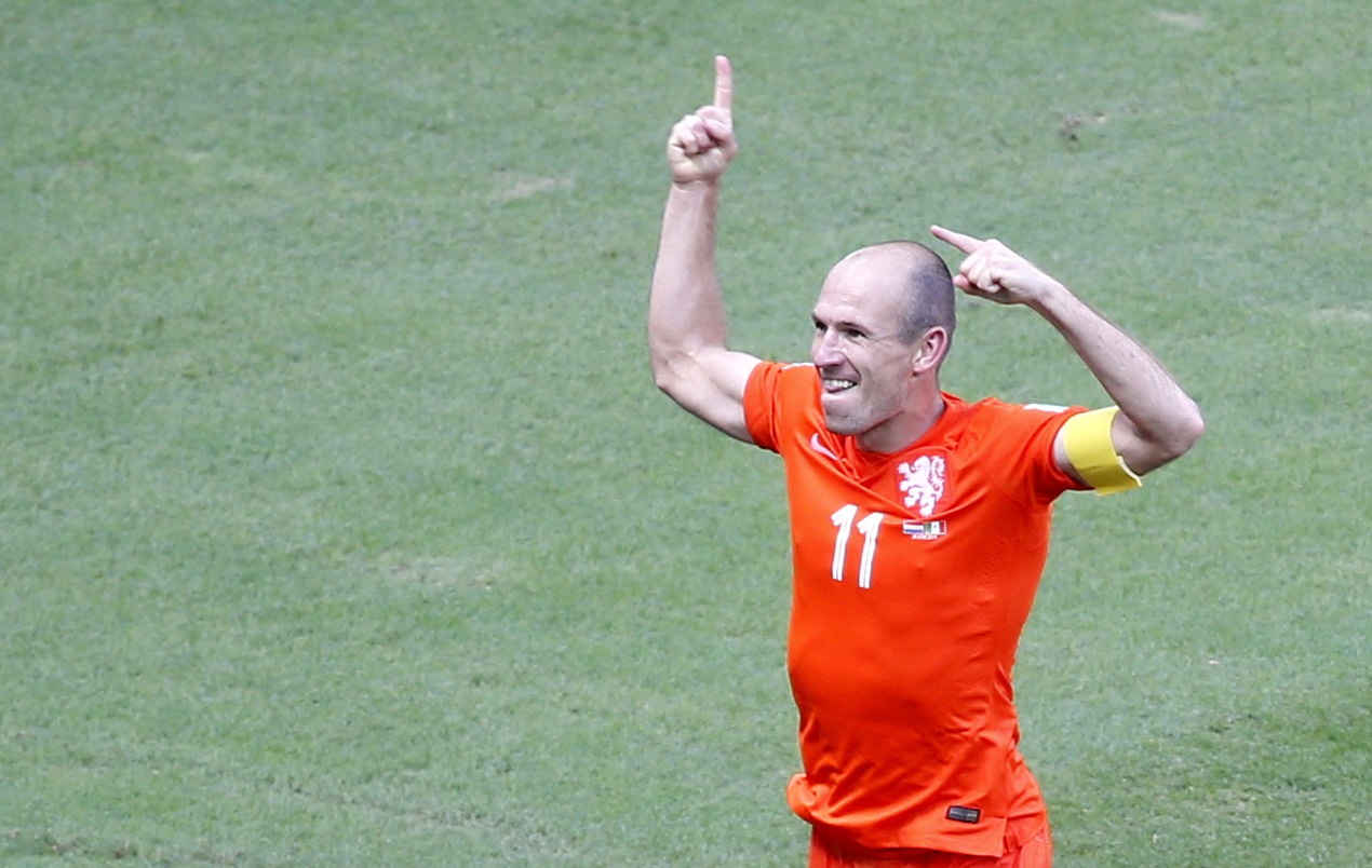 包含荷兰队反弹势头强劲，成功晋级的词条