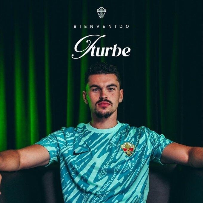 关于埃尔切队主帅解说阵容调整原因，赞赏球员拼搏精神的信息