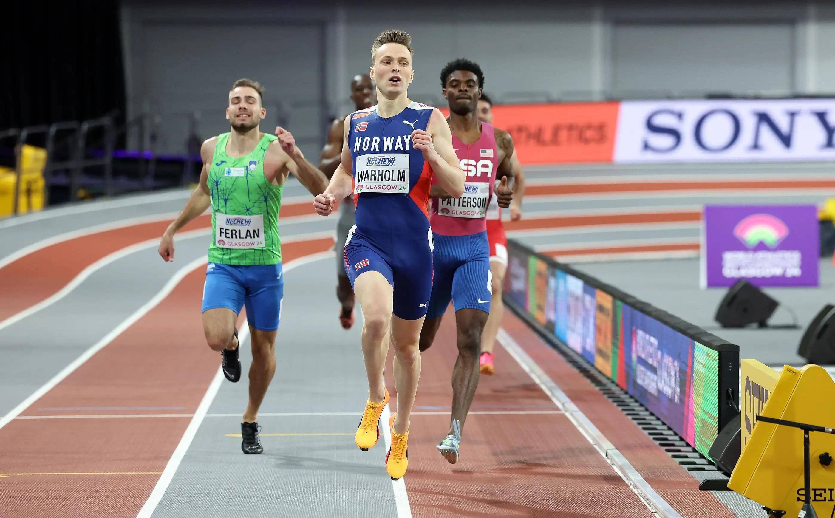 男子田径比赛：美国选手轻松晋级决赛