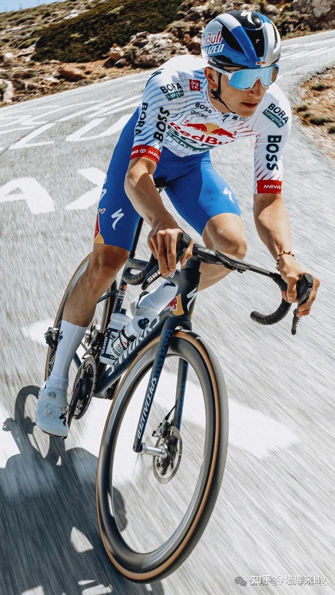 红牛车队绝杀法拉利，塞恩斯扛起全队的简单介绍