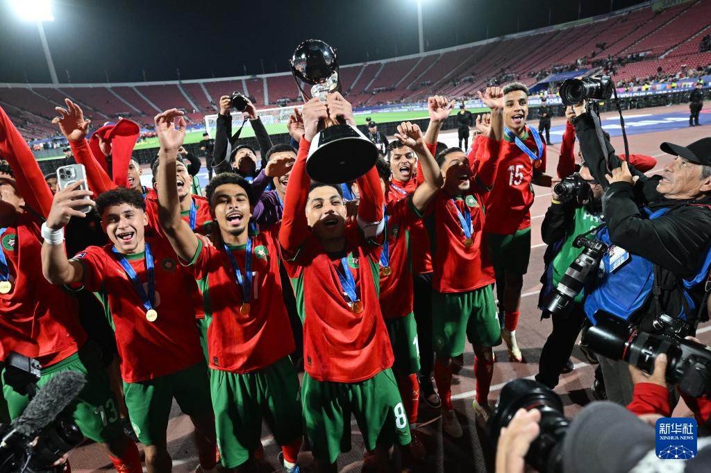 包含摩洛哥险胜智利，蒂亚戈关键制胜的词条