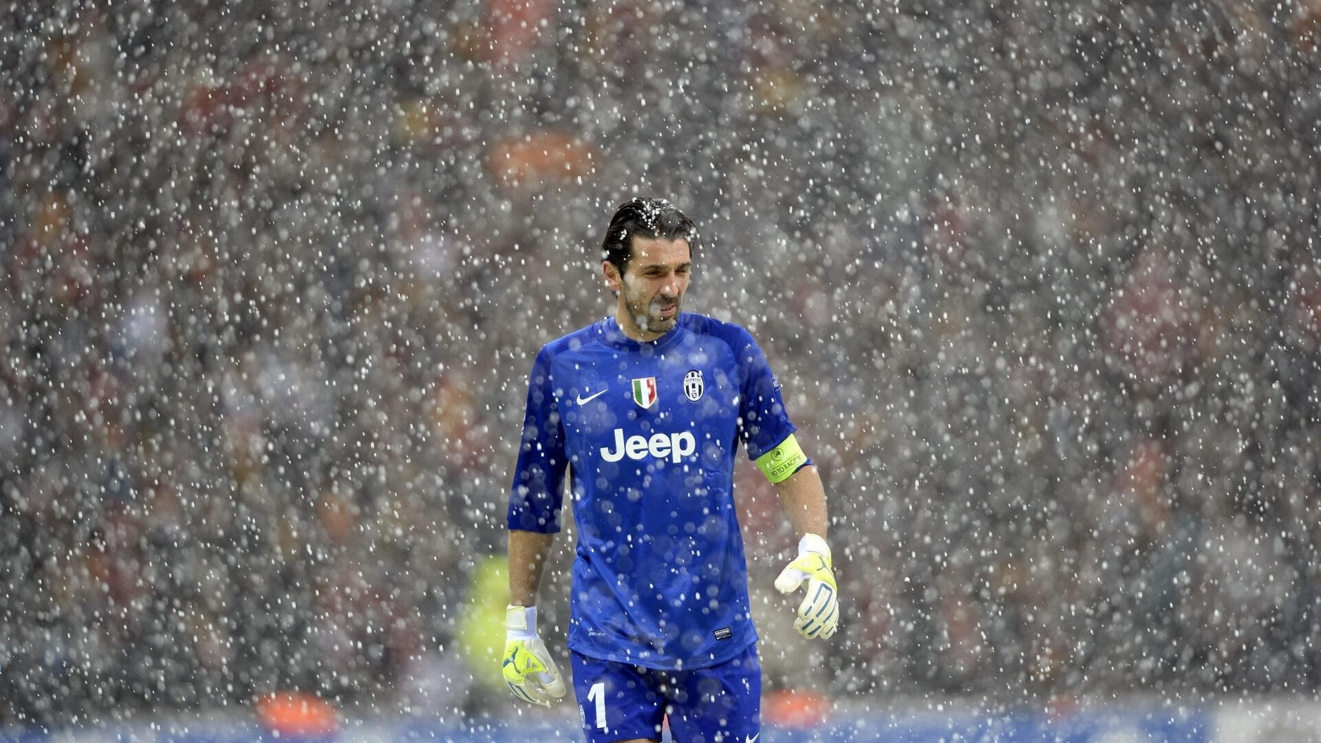 F1新赛季揭幕战之夜，杰伦·格林进攻端无人可挡，双线交织的速度传奇